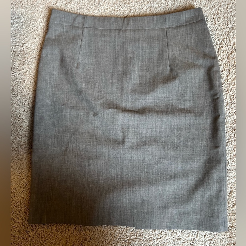 Banana Republic Pencil Skirt- taupe-brown color.